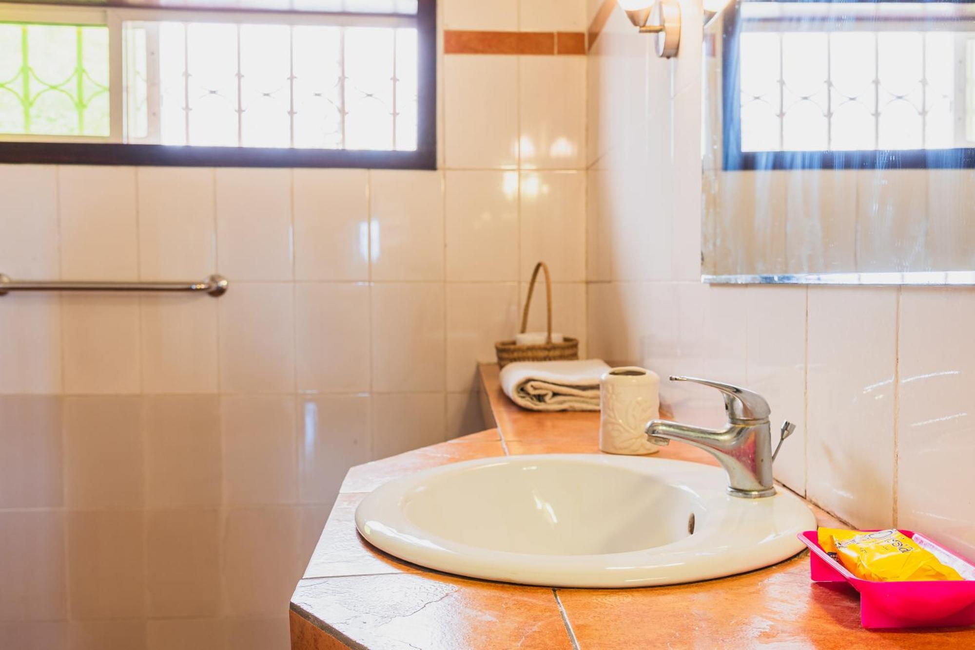 Aparthotel Jardin Tropical Bujumbura Dış mekan fotoğraf